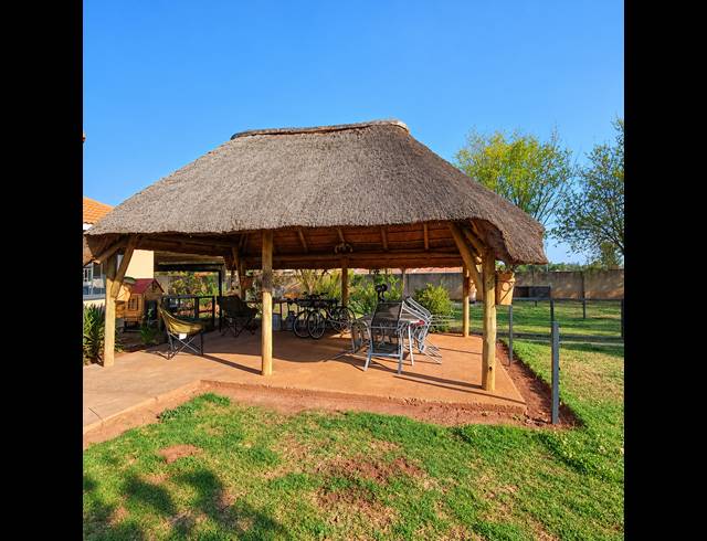2 BEDROOM HOUSE FOR SALE IN RIVERSDALE